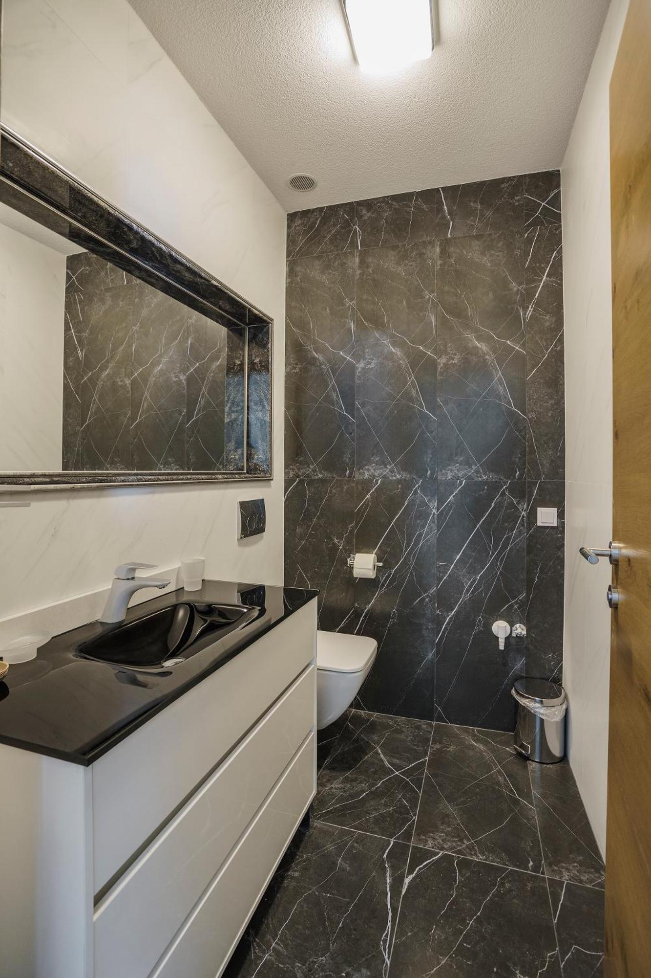 Krasići Beachfront Villa Pearl Of Adria מראה חיצוני תמונה
