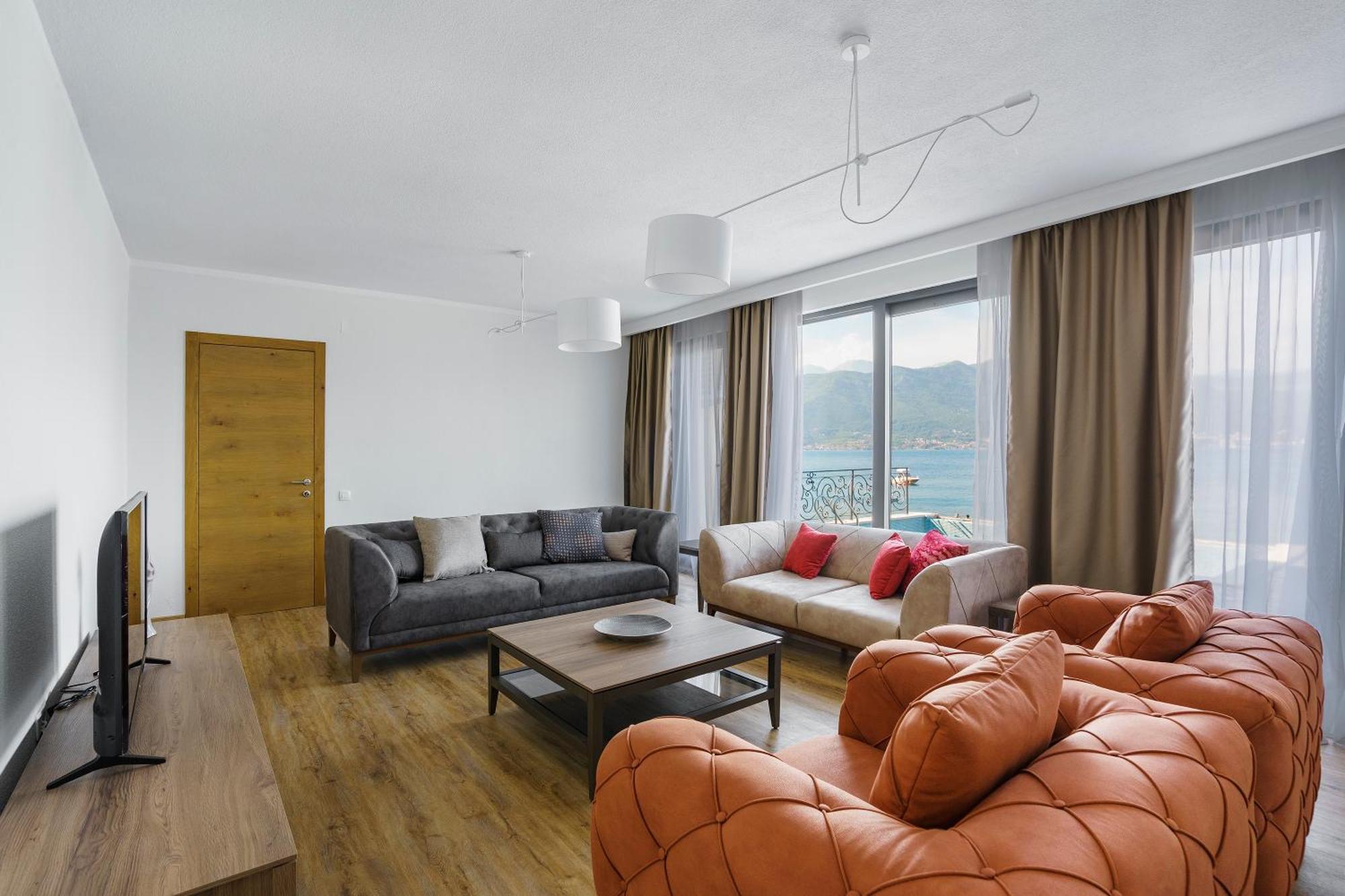 Krasići Beachfront Villa Pearl Of Adria מראה חיצוני תמונה