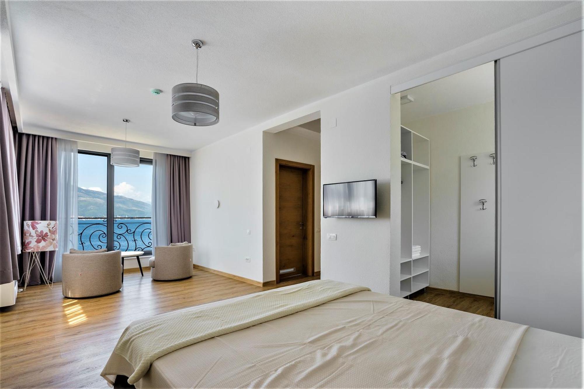 Krasići Beachfront Villa Pearl Of Adria מראה חיצוני תמונה