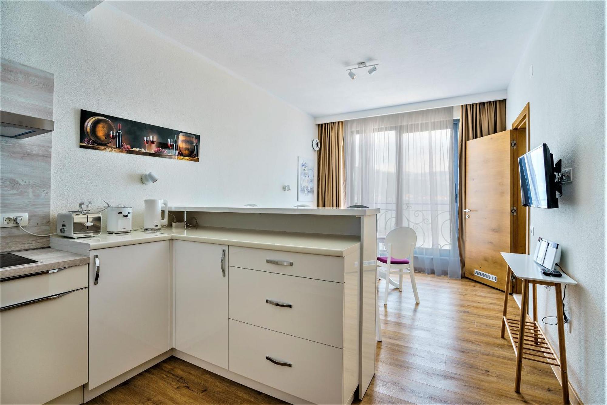 Krasići Beachfront Villa Pearl Of Adria מראה חיצוני תמונה